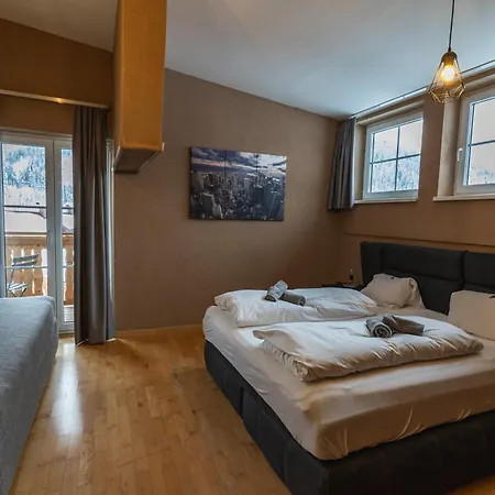 Flasch * 瓦格赖恩